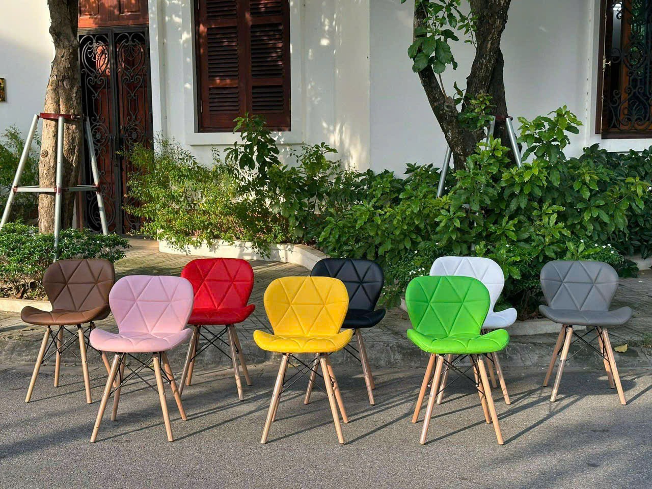 Sản phẩm Ghế Tam Giác thuộc danh mục Ghế Cafe tại Nội Thất OSCAR 2