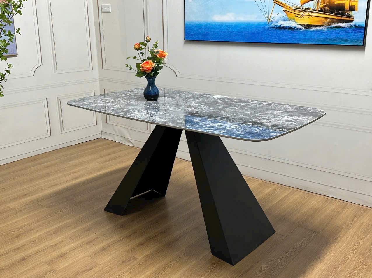 Sản phẩm Bàn Chân Chữ A thuộc danh mục Bàn Ăn 3