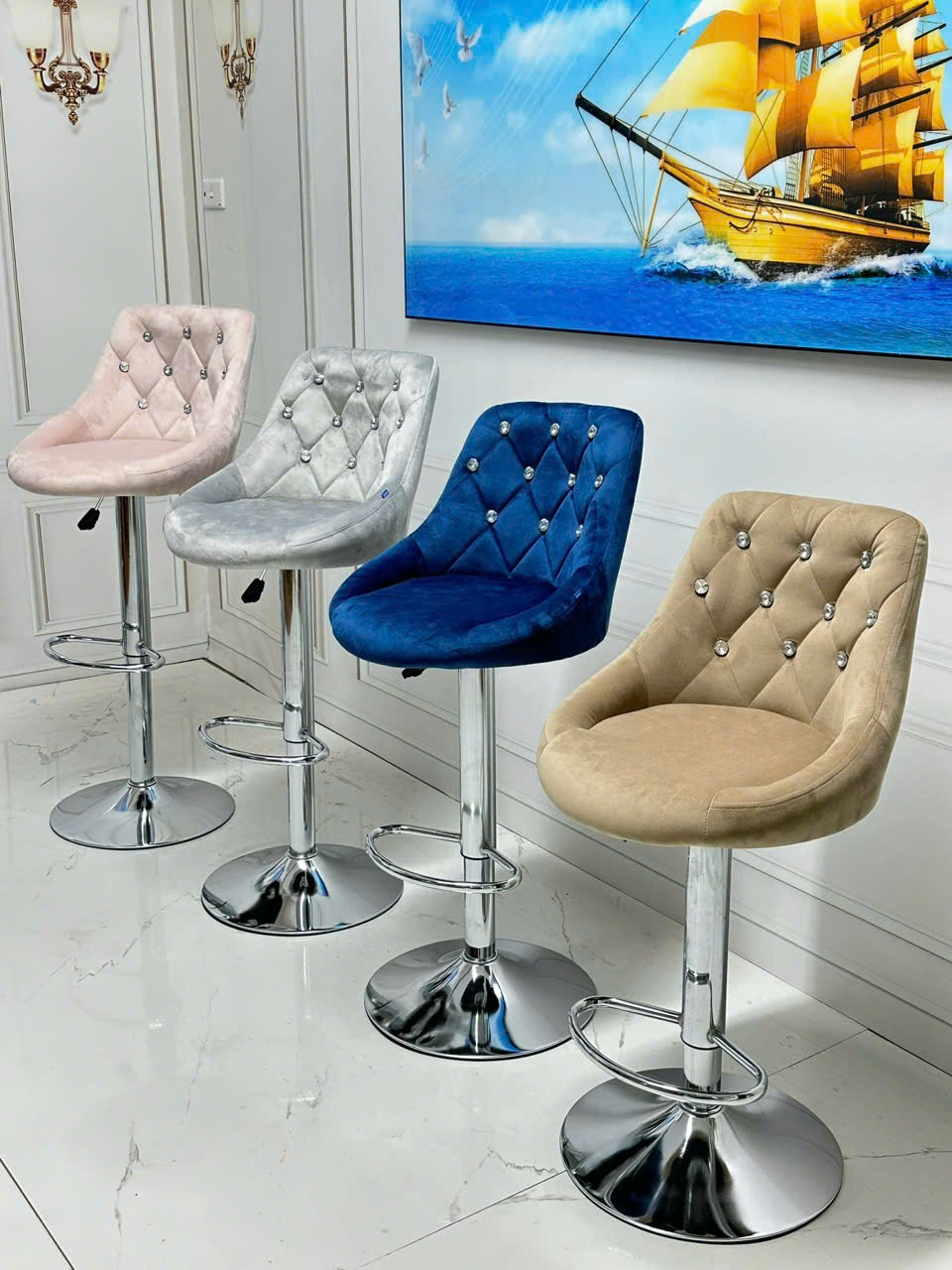 Ghế Bar Nhung Đính Cúc thuộc danh mục ghế bar của Nội Thất OSCAR 2