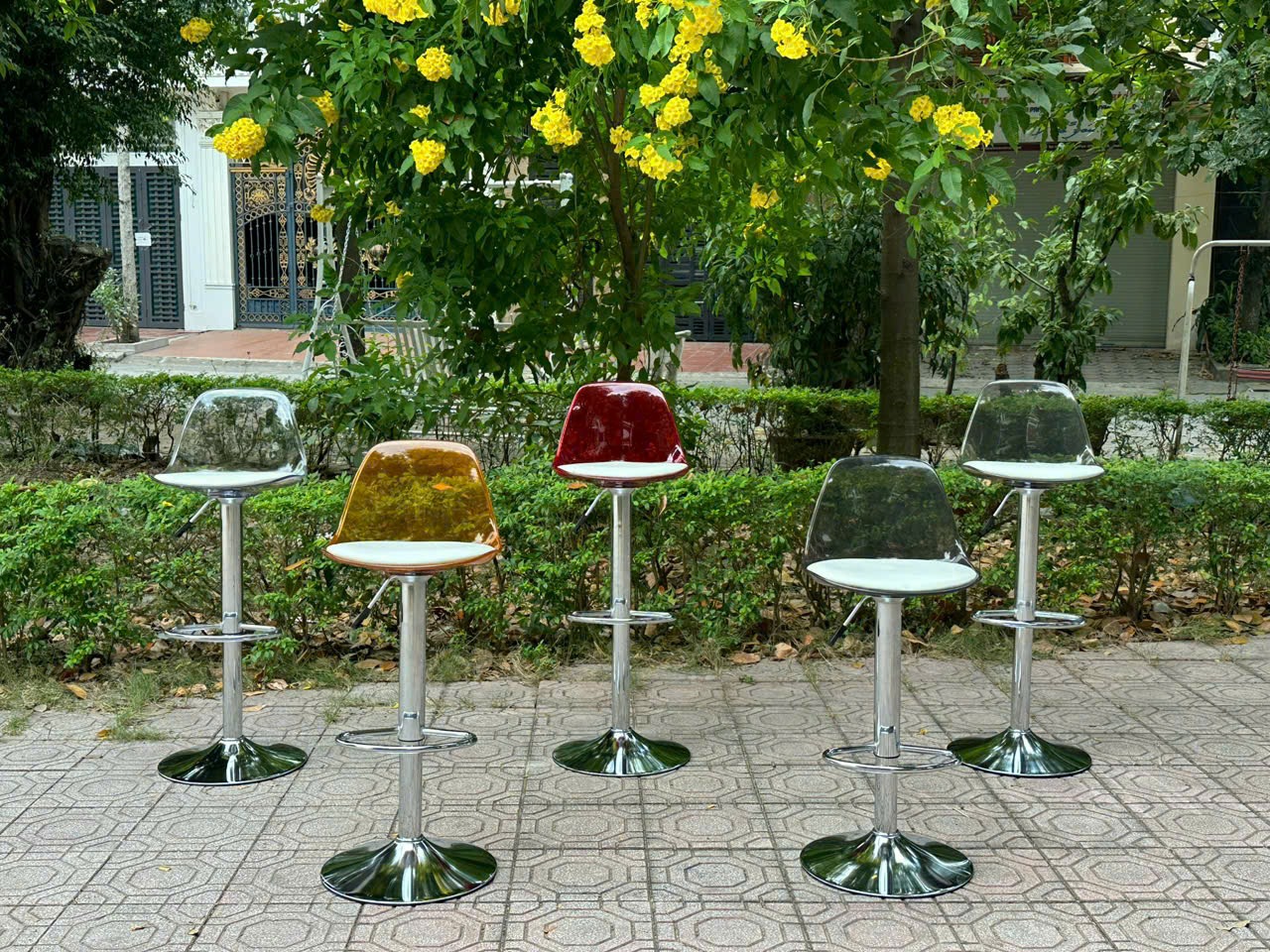 Ghế Bar Klarup trong suốt thuộc danh mục ghế bar của Nội Thất OSCAR 2