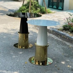 Bàn Tròn Chân Tháp Mặt Kính thuộc danh mục bàn cafe tại Nội Thất OSCAR 3