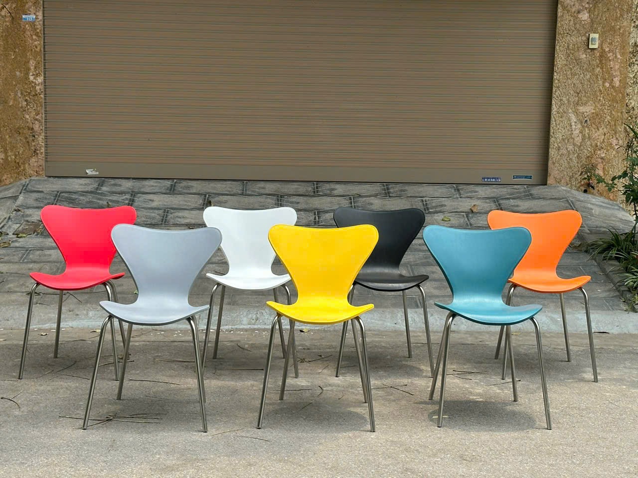 Ghế Thiên Nga thuộc danh mục ghế cafe của Nội Thất OSCAR 3