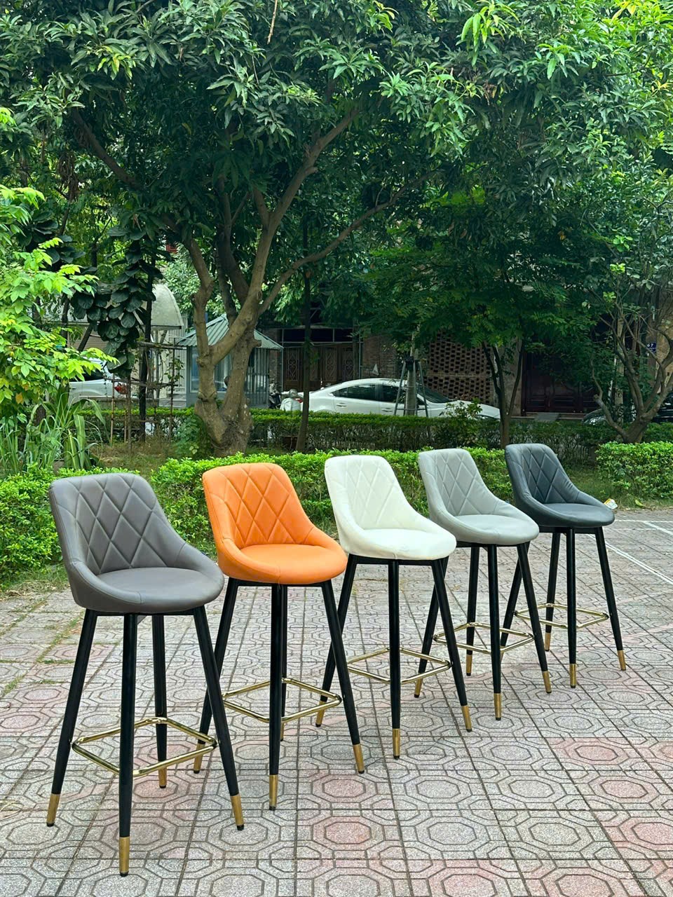 Ghế Bar Lozen Chân Cố Định thuộc danh mục ghế bar tại Nội Thất OSCAR 2