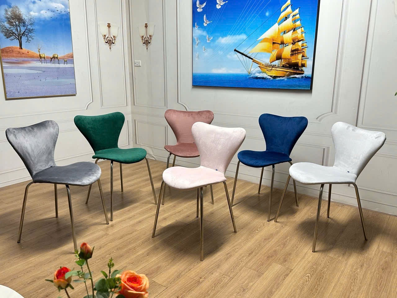 Ghế Thiên Nga Nỉ Nhung Chân Inox thuộc danh mục ghế cafe tại Nội Thất OSCAR 2