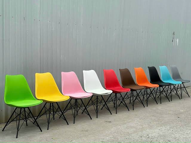 Ghế Eames thuộc danh mục ghế cafe của Nội Thất OSCAR 2