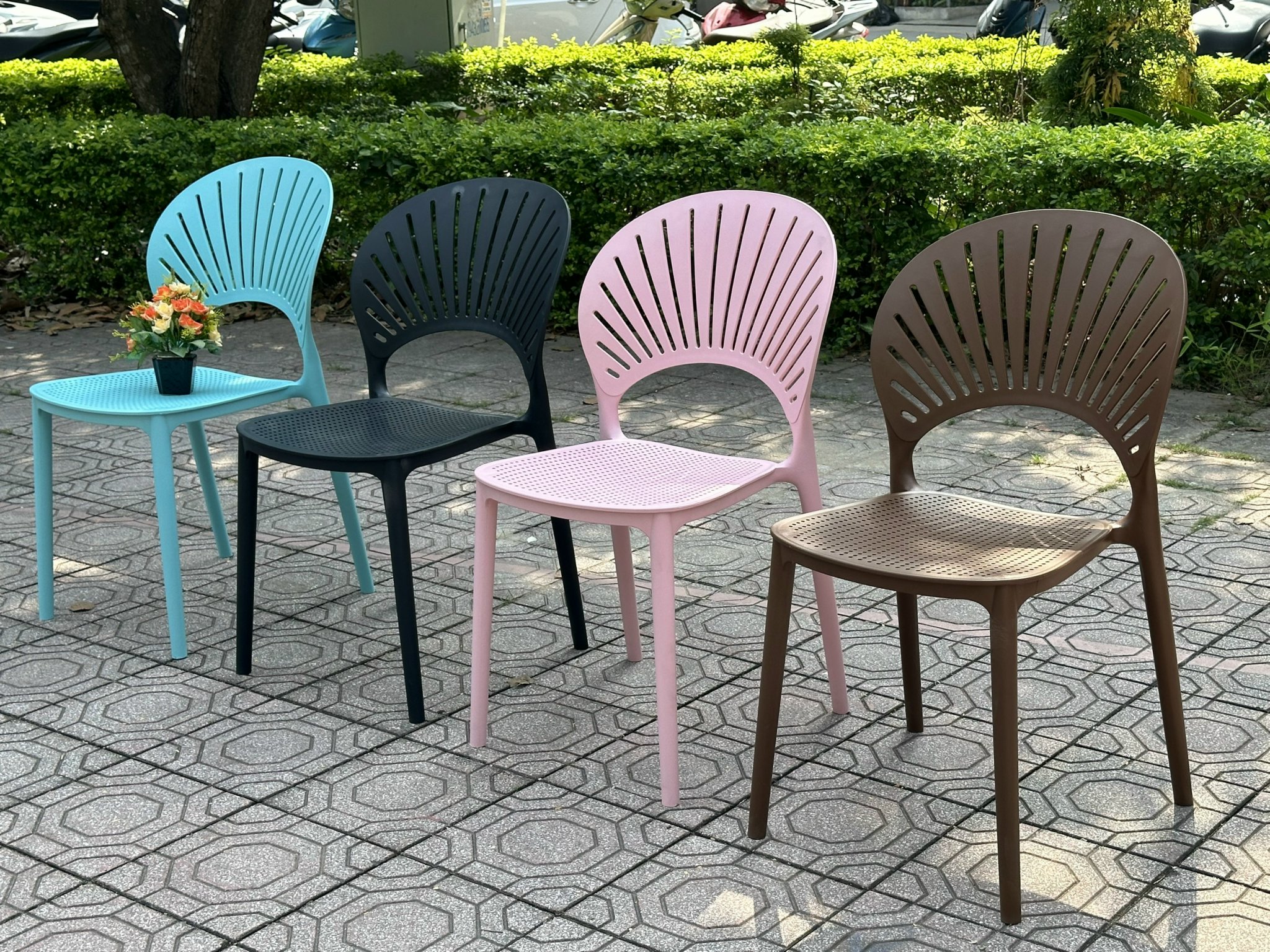 Ghế nhựa đúc lưng cánh hoa 5