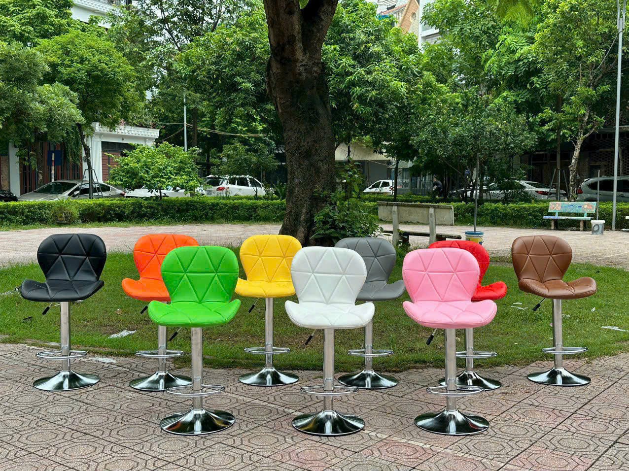 Ghế Bar Tam Giác thuộc danh mục Ghế Bar của Nội Thất OSCAR