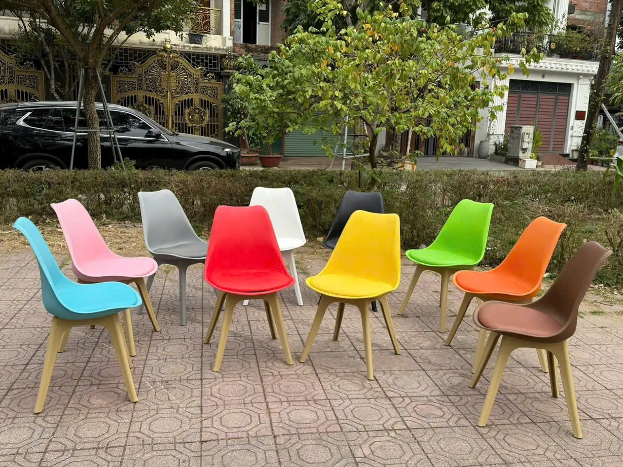 Ghế Nhựa Mặt Đệm thuộc danh mục Ghế Cafe của Nội Thất OSCAR