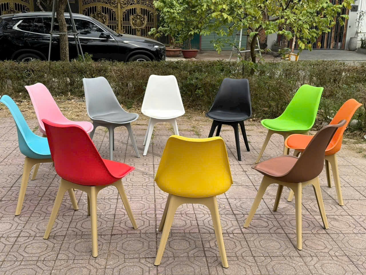 Ghế Nhựa Mặt Đệm thuộc danh mục Ghế Cafe của Nội Thất OSCAR 2