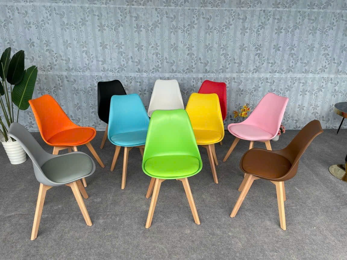 Ghế Nhựa Mặt Đệm thuộc danh mục Ghế Cafe của Nội Thất OSCAR 5